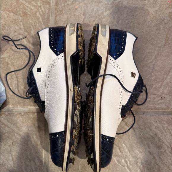 Footjoy Premiere cap toe golf shoes - Picture 3 of 3